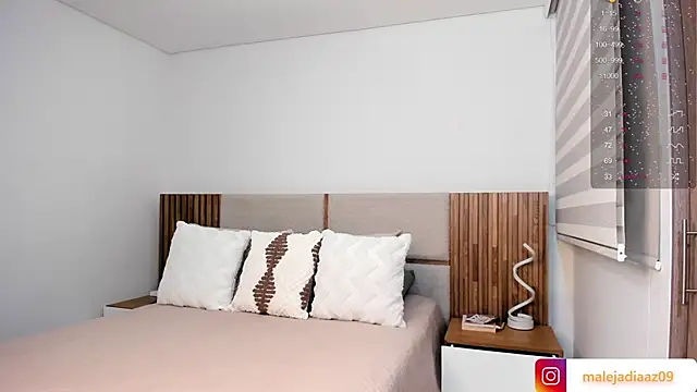 MalejaDiaz  online show from April 27, 2026, 5:44 pm