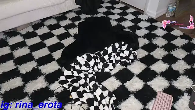 yummyrina online show from January 10, 2026, 3:29 pm