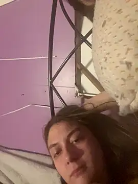 Snapshot of itzcheyduh chatting on November 20, 2025, 6:25 am itzcheyduh online show from November 20, 2025, 6:25 am