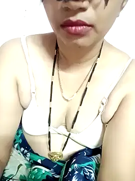 Snapshot of Hotanita99 chatting on February 26, 2025, 12:38 pm Hotanita99 online show from February 26, 2025, 12:38 pm