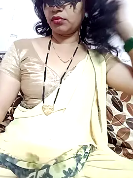 Snapshot of Hotanita99 chatting on February 7, 2025, 4:59 am Hotanita99 online show from February 7, 2025, 4:59 am