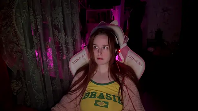 Snapshot of pearl_princess_ chatting on April 30, 2026, 12:39 am pearl princess online show from April 30, 2026, 12:39 am