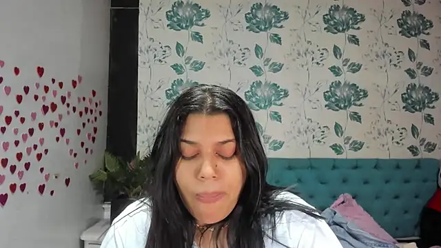 Snapshot of LindaBreeS chatting on March 10, 2025, 8:45 pm LindaBreeS online show from March 10, 2025, 8:45 pm