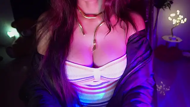 littledevil4511 online show from December 18, 2024, 12:18 pm