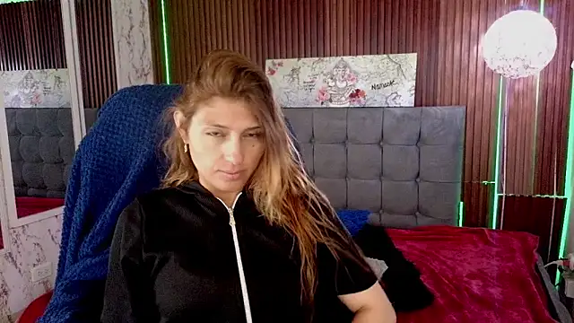 Snapshot of elena_detroya chatting on February 26, 2026, 12:27 pm elena detroya online show from February 26, 2026, 12:27 pm