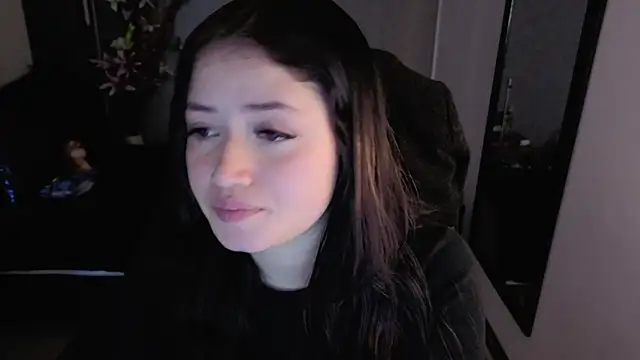 almma shy online show from November 6, 2025, 1:26 pm