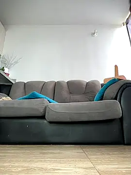 Nikothyna online show from October 8, 2025, 8:20 pm