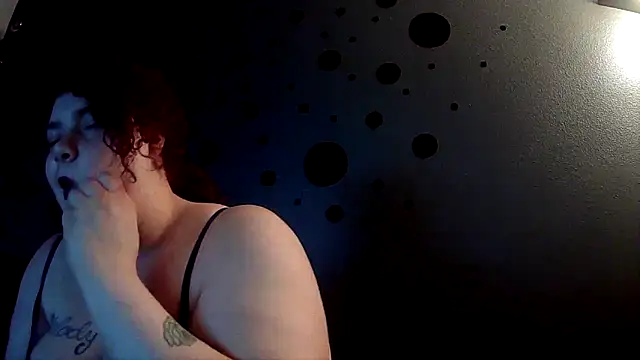 lolabun247 online show from September 10, 2025, 9:08 am