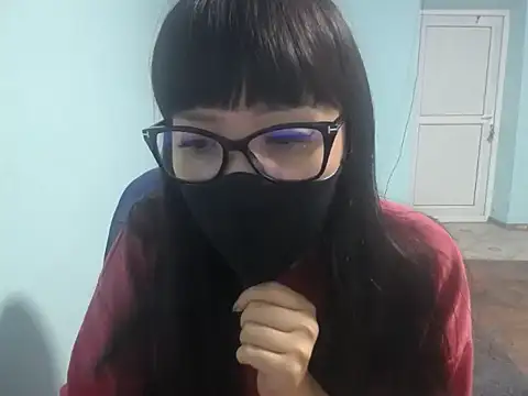 Snapshot of elllaaxx chatting on April 18, 2026, 2:08 pm elllaaxx online show from April 18, 2026, 2:08 pm