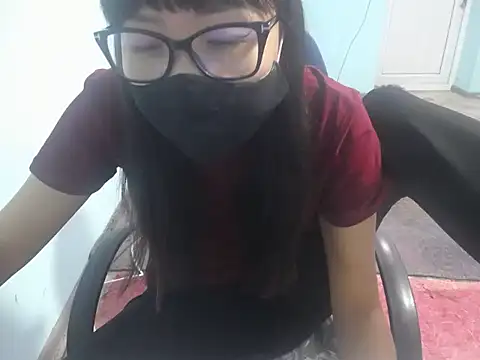 Snapshot of elllaaxx chatting on May 2, 2026, 4:39 am elllaaxx online show from May 2, 2026, 4:39 am