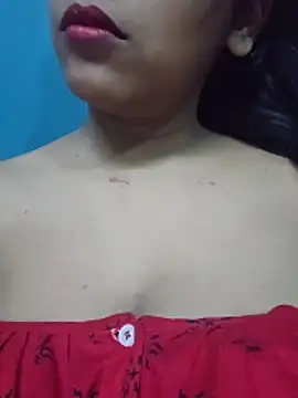 Snapshot of sexyindi_couple chatting on May 12, 2026, 2:56 pm sexyindi couple online show from May 12, 2026, 2:56 pm