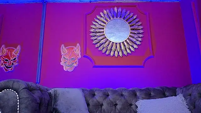 Julieta Russell online show from March 24, 2026, 11:43 am