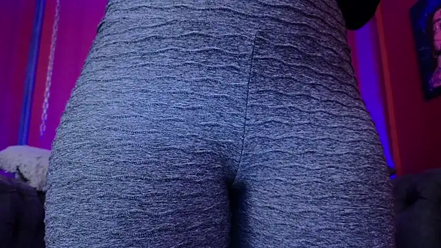 Julieta Russell online show from March 28, 2026, 12:17 pm