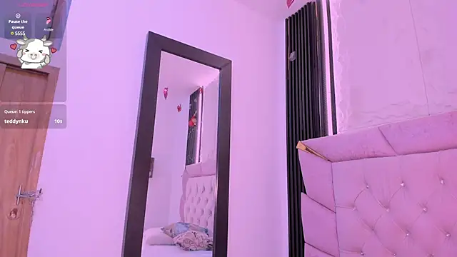 laurem-paulette online show from March 15, 2025, 7:48 pm