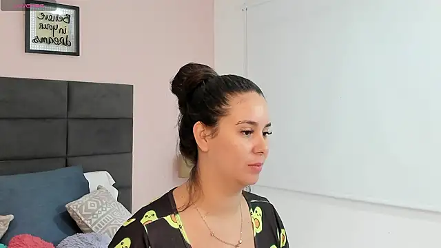 Snapshot of MadisonJenner chatting on February 1, 2026, 11:52 am MadisonJenner online show from February 1, 2026, 11:52 am