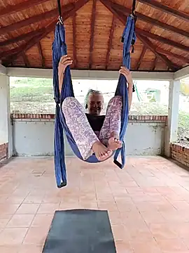 Snapshot of freyadevil333 chatting on April 3, 2026, 8:04 pm freyadevil333 online show from April 3, 2026, 8:04 pm