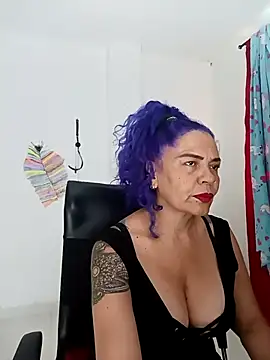 Snapshot of freyadevil333 chatting on September 23, 2025, 12:56 pm freyadevil333 online show from September 23, 2025, 12:56 pm