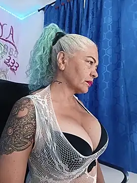 Snapshot of freyadevil333 chatting on March 22, 2026, 12:18 pm freyadevil333 online show from March 22, 2026, 12:18 pm