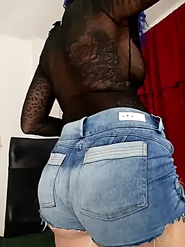 Snapshot of freyadevil333 chatting on September 9, 2025, 5:17 am freyadevil333 online show from September 9, 2025, 5:17 am