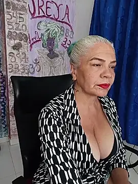 Snapshot of freyadevil333 chatting on March 26, 2026, 4:00 am freyadevil333 online show from March 26, 2026, 4:00 am