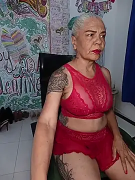 Snapshot of freyadevil333 chatting on February 19, 2026, 6:43 am freyadevil333 online show from February 19, 2026, 6:43 am