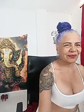 Snapshot of freyadevil333 chatting on October 26, 2025, 9:37 pm freyadevil333 online show from October 26, 2025, 9:37 pm