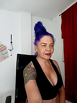 Snapshot of freyadevil333 chatting on September 24, 2025, 6:09 am freyadevil333 online show from September 24, 2025, 6:09 am