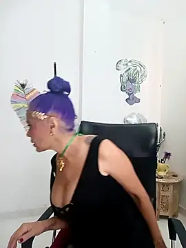 Snapshot of freyadevil333 chatting on October 10, 2025, 1:34 pm freyadevil333 online show from October 10, 2025, 1:34 pm