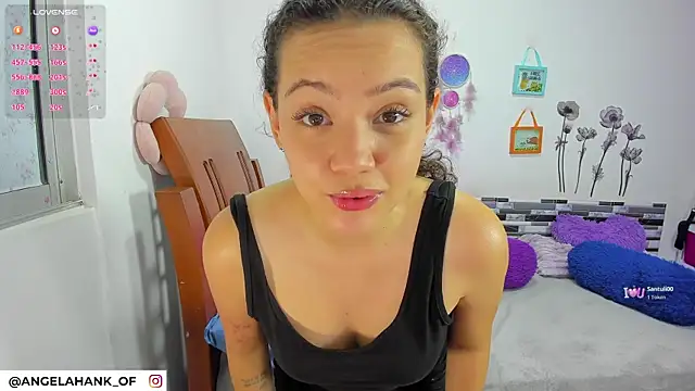 Angela hank2 online show from June 14, 2026, 4:14 am