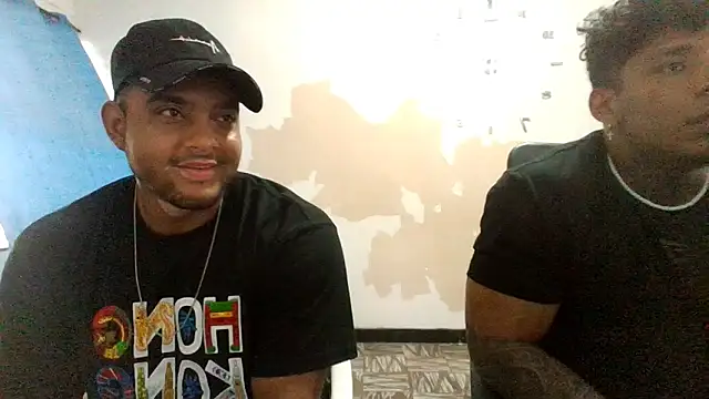 Big furry bear13 online show from October 26, 2025, 4:07 pm