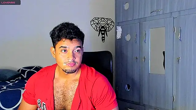 Big furry bear13 online show from March 6, 2025, 8:41 am