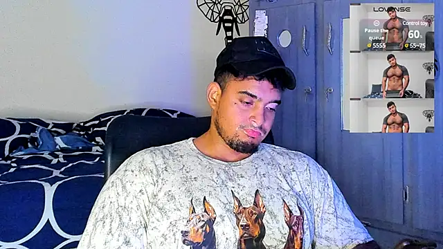 Big furry bear13 online show from March 22, 2025, 7:36 am