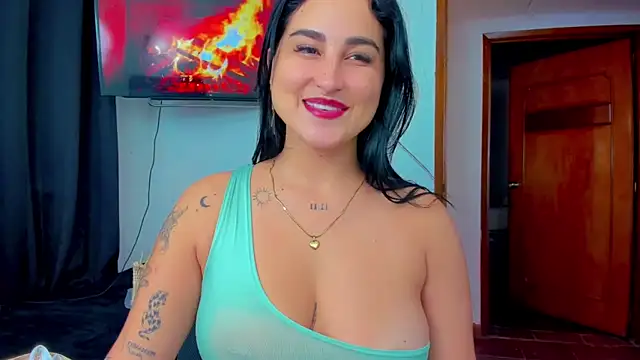 Snapshot of sunshine_uwu22 chatting on December 17, 2025, 7:30 pm sunshine uwu22 online show from December 17, 2025, 7:30 pm