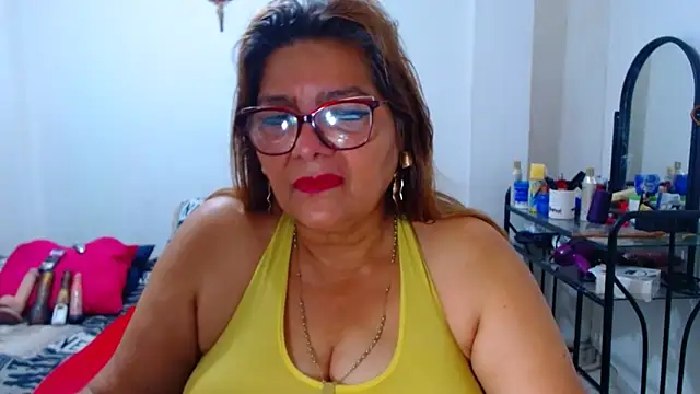 Snapshot of maturehot649 chatting on February 25, 2026, 10:20 pm maturehot649 online show from February 25, 2026, 10:20 pm