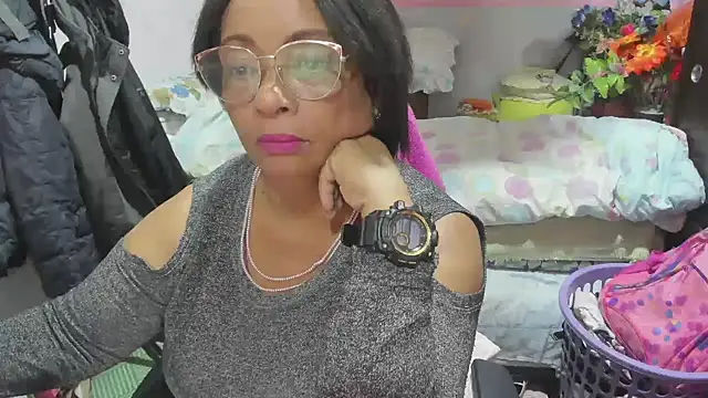 Snapshot of Mrs_mommy_ chatting on May 11, 2026, 11:46 pm Mrs mommy online show from May 11, 2026, 11:46 pm