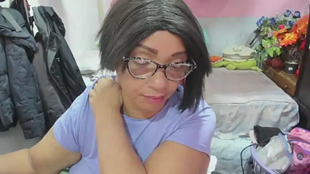 Snapshot of Mrs_mommy_ chatting on May 14, 2026, 7:22 pm Mrs mommy online show from May 14, 2026, 7:22 pm