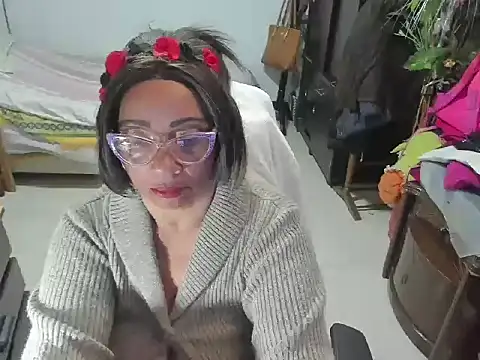 Mrs mommy  online show from March 9, 2025, 1:35 am