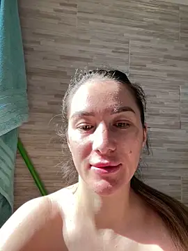 HotXMom online show from May 4, 2026, 6:49 am