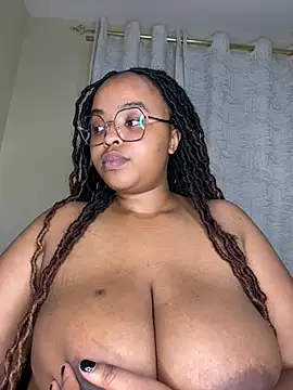 Snapshot of Linahlove chatting on July 31, 2026, 8:28 pm Linahlove online show from July 31, 2026, 8:28 pm