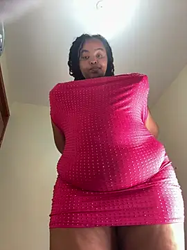 Snapshot of Linahlove chatting on July 3, 2026, 9:43 pm Linahlove online show from July 3, 2026, 9:43 pm
