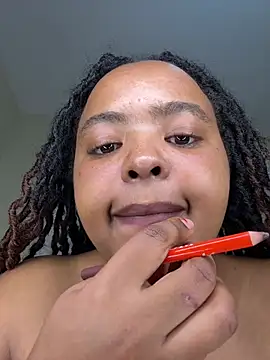 Snapshot of Linahlove chatting on July 12, 2026, 9:15 pm Linahlove online show from July 12, 2026, 9:15 pm