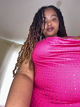Snapshot of Linahlove chatting on July 24, 2026, 11:28 am Linahlove online show from July 24, 2026, 11:28 am