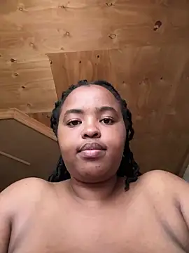 Linahlove online show from February 20, 2025, 7:23 am