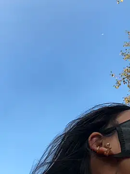 Snapshot of Ishikarana chatting on February 24, 2026, 11:33 am Ishikarana online show from February 24, 2026, 11:33 am