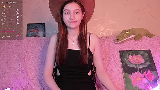 Ksuhesa online show from March 3, 2025, 1:23 pm