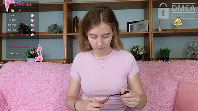 Ksuhesa online show from September 21, 2025, 8:08 am