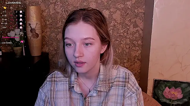 Ksuhesa online show from March 21, 2025, 1:56 pm