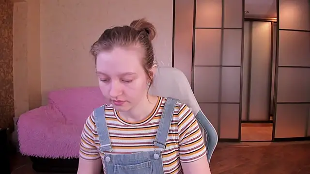 Ksuhesa online show from March 21, 2026, 1:07 am