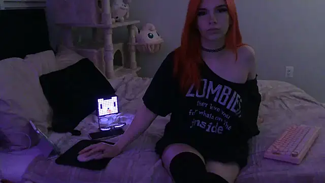 Snapshot of xKittyKat chatting on March 20, 2026, 4:35 am xKittyKat online show from March 20, 2026, 4:35 am