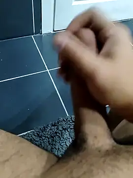 Snapshot of ertance40 chatting on February 20, 2025, 12:04 pm ertance40 online show from February 20, 2025, 12:04 pm